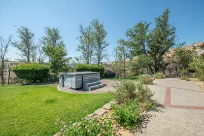 8725 Quail Canyon Road, Vacaville, CA 95688 - Photo 45