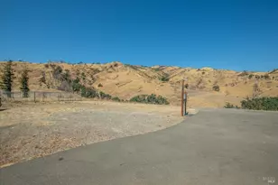 8725 Quail Canyon Rd, Vacaville, CA 95688 - Photo 51