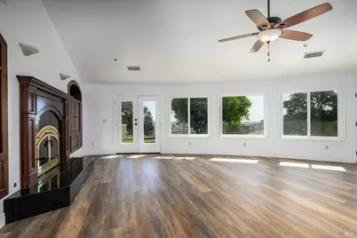 8725 Quail Canyon Road, Vacaville, CA 95688 - Photo 19