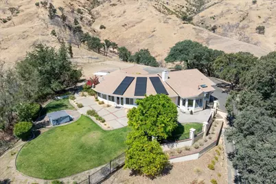 8725 Quail Canyon Road, Vacaville, CA 95688 - Photo 11