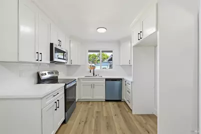 285 Hemlock Street, Vacaville, CA 95688 - Photo 13