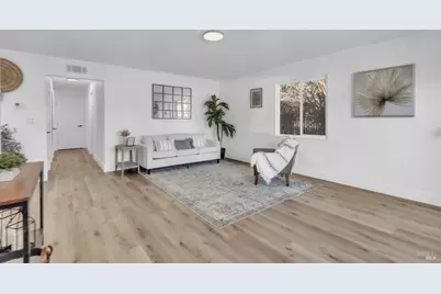285 Hemlock Street, Vacaville, CA 95688 - Photo 7