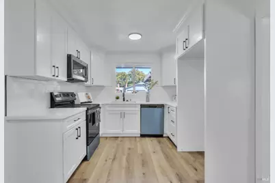 285 Hemlock Street, Vacaville, CA 95688 - Photo 9