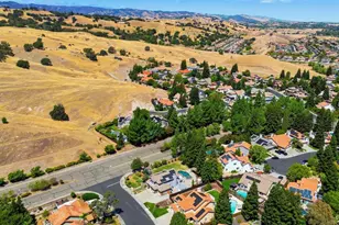 225 Grey Wolf Dr, Vacaville, CA 95688 - Photo 77