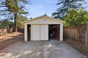 1011 Guinda St, Palo Alto, CA 94301 - Photo 9