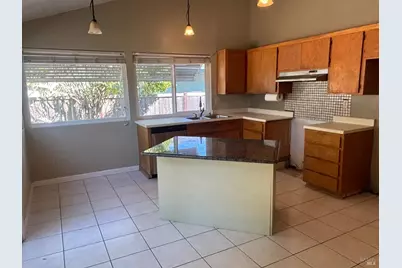 913 Crinella Drive, Petaluma, CA 94954 - Photo 19