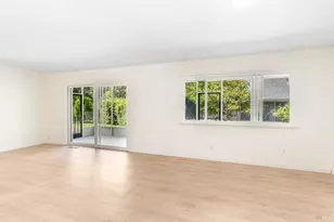447 Meadowgreen Dr, Santa Rosa, CA 95409 - Photo 7