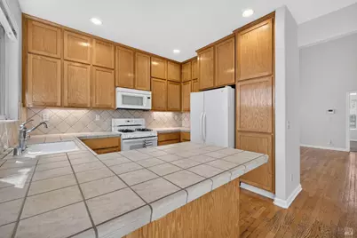 2038 Red Oak Circle, Santa Rosa, CA 95403 - Photo 11