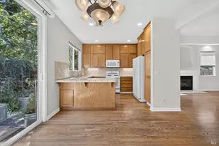 2038 Red Oak Cir, Santa Rosa, CA 95403 - Photo 9