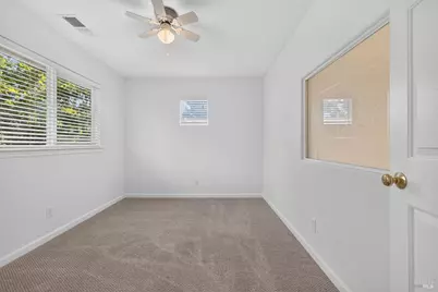2038 Red Oak Circle, Santa Rosa, CA 95403 - Photo 19