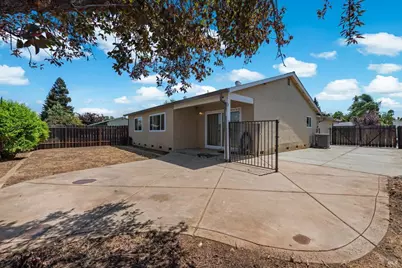 300 Ponderosa Drive, Vacaville, CA 95687 - Photo 27