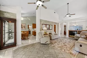 207 Laurelwood Way, Vacaville, CA 95687 - Photo 21