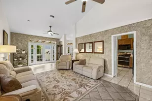 207 Laurelwood Way, Vacaville, CA 95687 - Photo 19