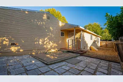 1 Corte Del Sol, Benicia, CA 94510 - Photo 5
