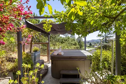 739 N Webster Street, Petaluma, CA 94952 - Photo 27