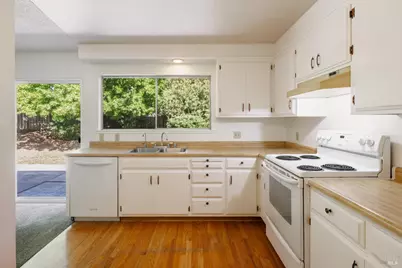 6830 Montecito Court, Santa Rosa, CA 95409 - Photo 5