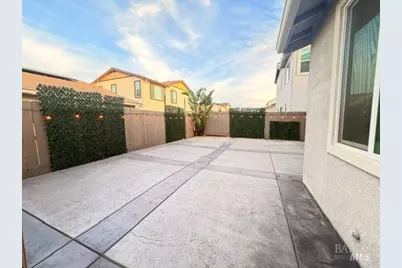 343 Hibiscus Street, Vacaville, CA 95687 - Photo 13
