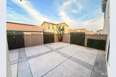 343 Hibiscus Street, Vacaville, CA 95687 - Photo 11