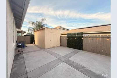 343 Hibiscus Street, Vacaville, CA 95687 - Photo 19