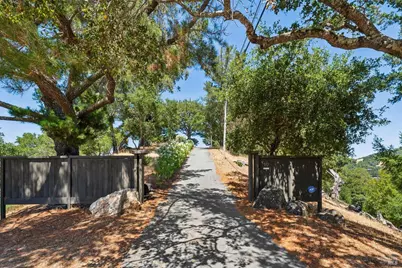 10 Fawn Ridge, Fairfax, CA 94930 - Photo 37