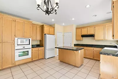1476 Hughes Avenue, Santa Rosa, CA 95407 - Photo 15
