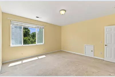 1476 Hughes Avenue, Santa Rosa, CA 95407 - Photo 31