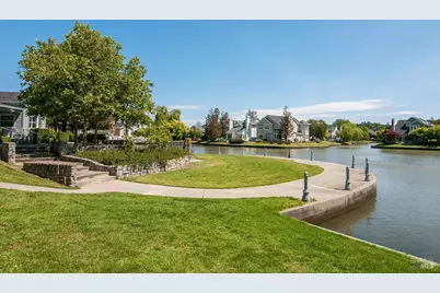 66 Mariners Circle, San Rafael, CA 94903 - Photo 25