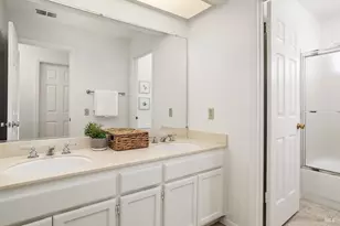 66 Mariners Cir, San Rafael, CA 94903 - Photo 19