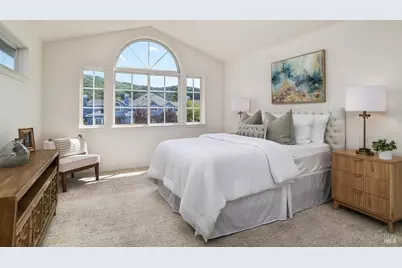 66 Mariners Circle, San Rafael, CA 94903 - Photo 15