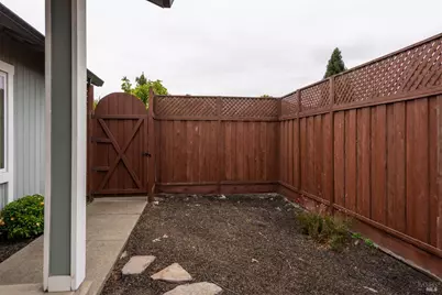 102 Pinewood Court, Cotati, CA 94931 - Photo 27