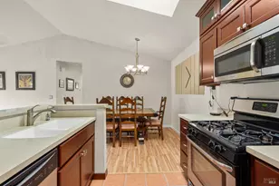 102 Pinewood Ct, Cotati, CA 94931 - Photo 17