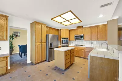 325 Stoneridge Circle, Vacaville, CA 95687 - Photo 31