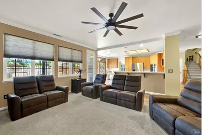 325 Stoneridge Circle, Vacaville, CA 95687 - Photo 23