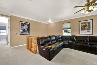 325 Stoneridge Circle, Vacaville, CA 95687 - Photo 41