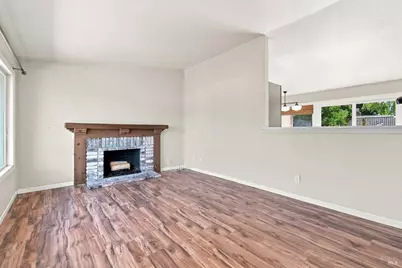 880 Crinella Drive, Petaluma, CA 94954 - Photo 5