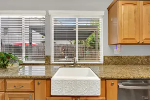 832 Vassar Dr, Vacaville, CA 95687 - Photo 37
