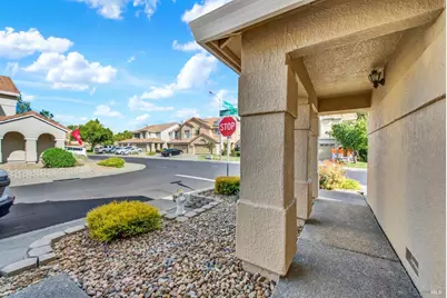 832 Vassar Drive, Vacaville, CA 95687 - Photo 11
