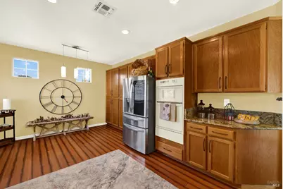 1084 Creekside Drive, Vacaville, CA 95687 - Photo 29