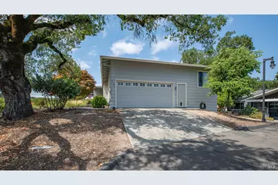 6463 Meadowridge Drive, Santa Rosa, CA 95409 - Photo 5