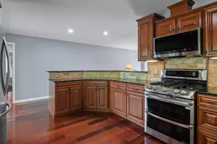 6463 Meadowridge Dr, Santa Rosa, CA 95409 - Photo 15