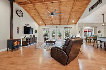 8863 Fox Drive, Cobb, CA 95426 - Photo 5