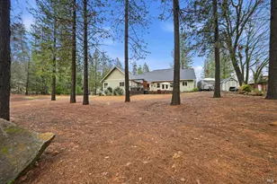 8863 Fox Dr, Cobb, CA 95426 - Photo 35