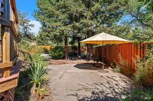 424 Greens Dr, Healdsburg, CA 95448 - Photo 31