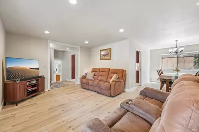 989 Suffolk Way, Fairfield, CA 94533 - Photo 15