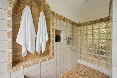 160 Piedmont Court, Larkspur, CA 94939 - Photo 63