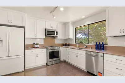 89 Eucalyptus Knoll Street, Mill Valley, CA 94941 - Photo 7