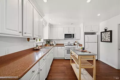 25 Linda Vista Street, Benicia, CA 94510 - Photo 23