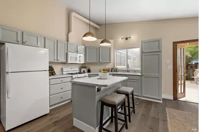 1756 Arroyo Sierra Avenue, Santa Rosa, CA 95405 - Photo 9