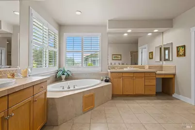 544 Port Circle, Cloverdale, CA 95425 - Photo 17