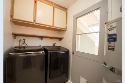 3371 Mayette Avenue, Santa Rosa, CA 95405 - Photo 35